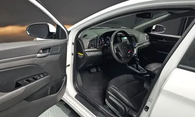 Hyundai Avante 2017, 92452 км, за 6435.67 USD - фото 12