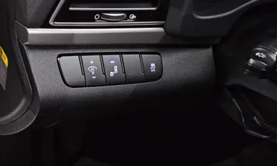 Hyundai Avante 2017, 92452 км, за 6435.67 USD - фото 17