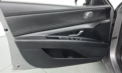 Hyundai Avante 2021, 45905 км, за 10437.18 USD - фото 24