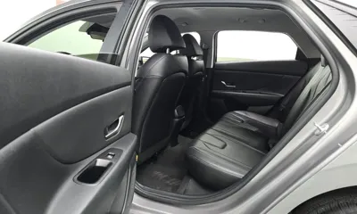 Hyundai Avante 2021, 45905 км, за 10437.18 USD - фото 26
