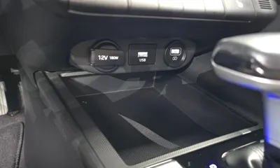 Hyundai Avante 2021, 45905 км, за 10437.18 USD - фото 28