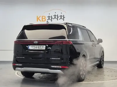 Kia Canival 2021, 89011 км, за 16221.51 USD