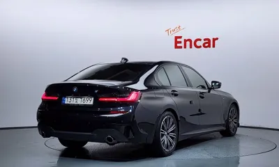 BMW 3-Series 2021, 101701 км, за 17329.66 USD