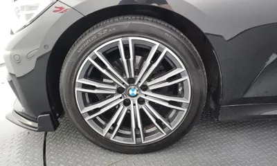 BMW 3-Series 2021, 101701 км, за 17329.66 USD