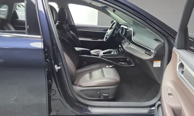 Hyundai Grandeur 2022, 117370 км, за 13522.38 USD - фото 26