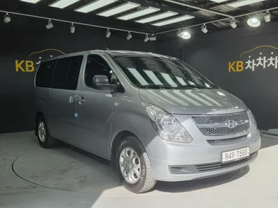 Hyundai Starex 2012, 329000 км, за 2290.93 USD