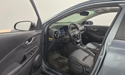 Hyundai Kona 2020, 112002 км, за 11027.96 USD - фото 10