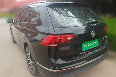Volkswagen Tiguan L 2018, 136600 км, за 10738 USD