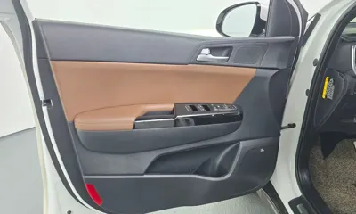 Kia Sportage 2019, 93599 км, за 11700.17 USD - фото 24