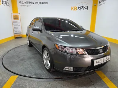 Kia Porte 2013, 123661 км, за 2377.85 USD - фото 7