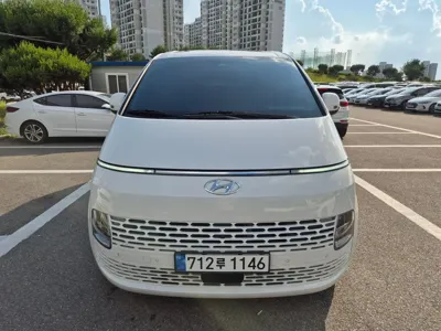 Hyundai Staria · 2023 год