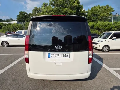 Hyundai Staria 2023, 40800 км, за 20349.22 USD