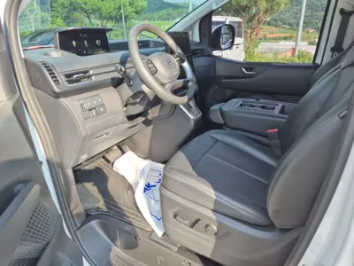 Hyundai Staria 2023, 40800 км, за 20349.22 USD - фото 10