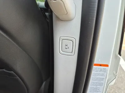 Hyundai Staria 2023, 40800 км, за 20349.22 USD - фото 14