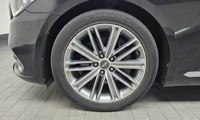 Genesis G80 2017, 112312 км, за 10983.95 USD