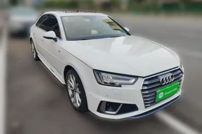 Audi A4L 2019, 46000 км, за 15587 USD
