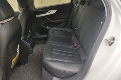 Audi A4L 2019, 46000 км, за 15587 USD - фото 17