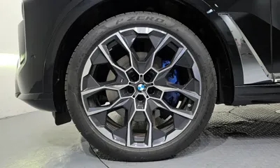 BMW X7 2025, 16066 км, за 65000.3 USD