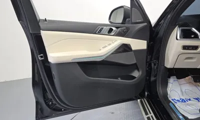 BMW X7 2025, 16066 км, за 64705.95 USD - фото 24