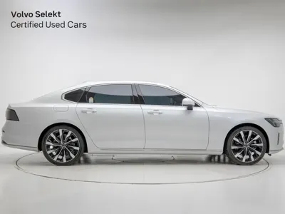 Volvo S90 2026, 810 км, за 37678.5 USD