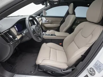 Volvo S90 2026, 810 км, за 37678.5 USD - фото 9