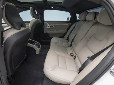 Volvo S90 2026, 810 км, за 37678.5 USD - фото 10