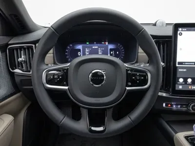 Volvo S90 2026, 810 км, за 37678.5 USD - фото 11