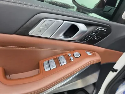 BMW X7 2022, 47290 км, за 54839.77 USD - фото 16