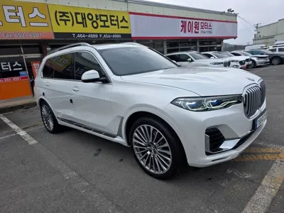 BMW X7 2022, 47290 км, за 54839.77 USD - фото 20