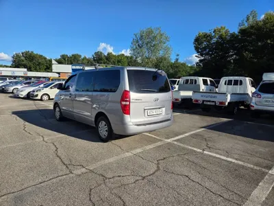 Hyundai Starex 2016, 201776 км, за 4625.04 USD