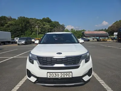 Kia Seltos 2022, 103492 км, за 7155.05 USD