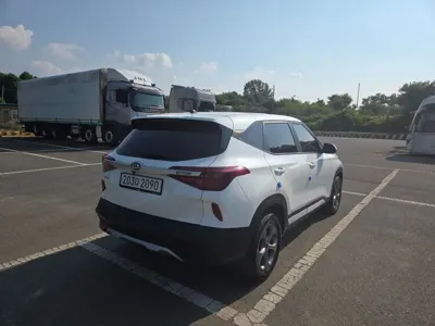 Kia Seltos 2022, 103492 км, за 7155.05 USD