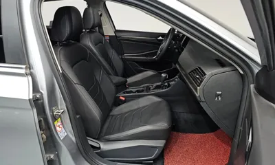Volkswagen Jetta 2021, 64323 км, за 18708.15 USD - фото 27