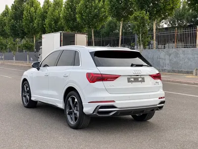 Audi Q3 2023, 31000 км, за 26838.04 USD - фото 7