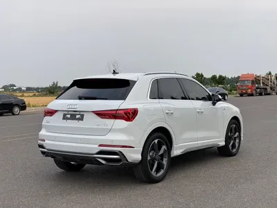 Audi Q3 2023, 31000 км, за 26838.04 USD - фото 9
