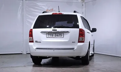 Kia Canival 2012, 147770 км, за 2781.45 USD