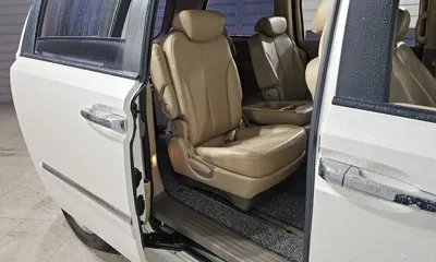 Kia Canival 2012, 147770 км, за 2781.45 USD - фото 12