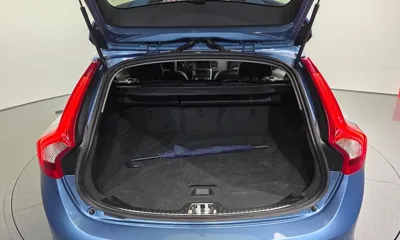Volvo V60 2015, 149590 км, за 3671.83 USD - фото 20