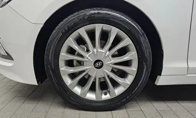 Hyundai Sonata 2016, 119466 км, за 4900.66 USD