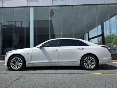 Cadillac CT6 2016, 61000 км, за 11627.66 USD