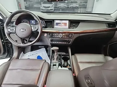 Kia K7 2016, 92541 км, за 6628.94 USD - фото 7