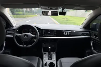 Volkswagen Lavida 2019, 92300 км, за 9048 USD