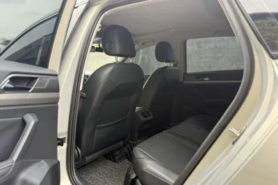 Volkswagen Lavida 2019, 92300 км, за 9048 USD - фото 18