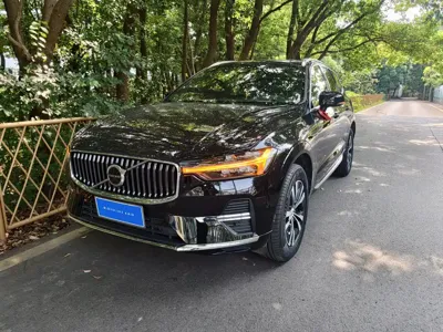 Volvo XC60 · 2025 год