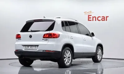 Volkswagen Tiguan 2015, 102159 км, за 5579.62 USD