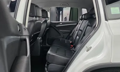 Volkswagen Tiguan 2015, 102159 км, за 5579.62 USD - фото 12