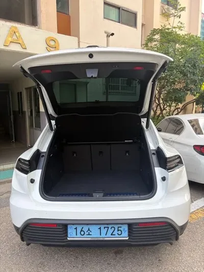 Porsche Macan 2025, 8600 км, за 68403.94 USD - фото 17