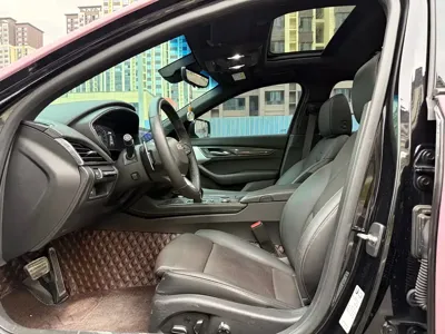 Cadillac CT5 2022, 66000 км, за 18710.5 USD