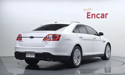 Ford Taurus 2017, 39430 км, за 8139.69 USD