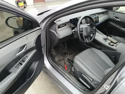 BYD Qin Plus 2025, 9100 км, за 8661.72 USD - фото 16